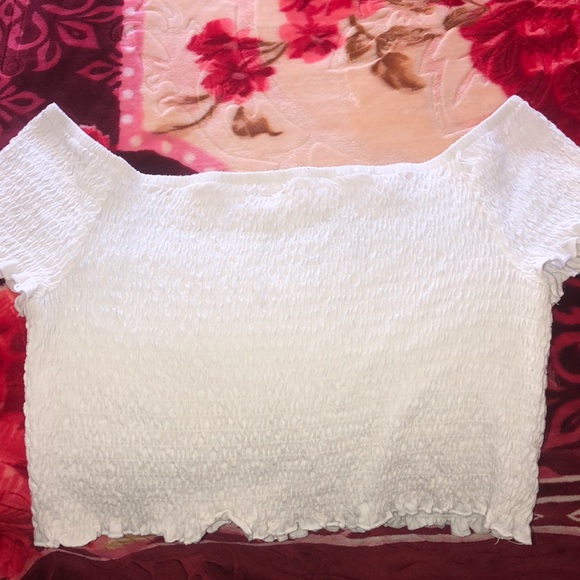 White crop top - Picture 2 of 5